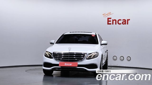 Mercedes-Benz E-Class W213 E300 Avantgarde - фото 2