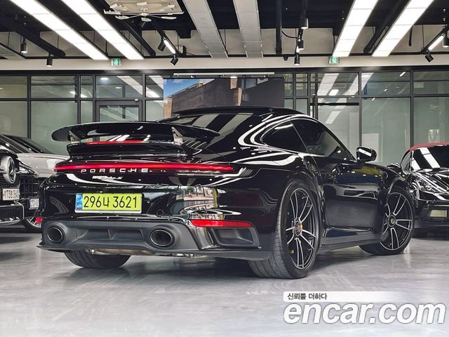 Porsche 911 Turbo S - фото 1