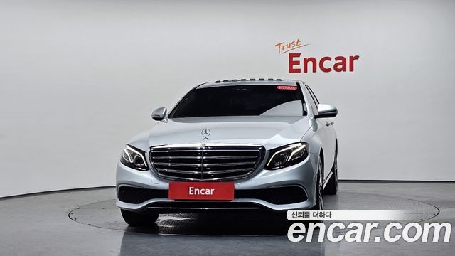 Mercedes-Benz E-Class W213 E220d 4MATIC Exclusive - фото 1