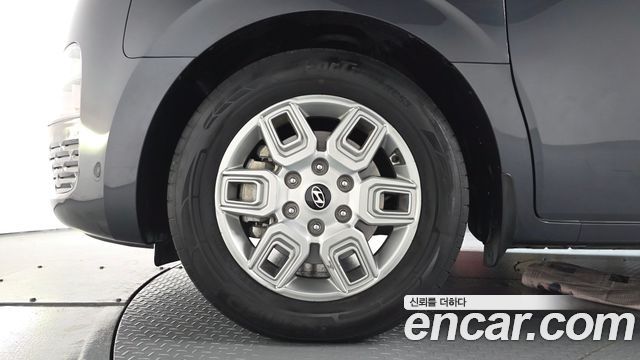 Hyundai Staria Cargo 5-Seater Modern - фото 4