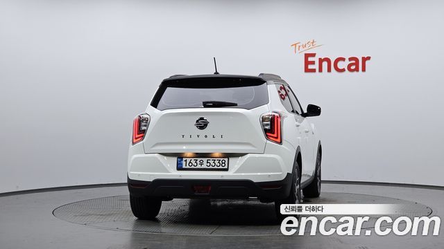 SsangYong Tivoli Gasoline 1.5 2WD V3 - фото 2