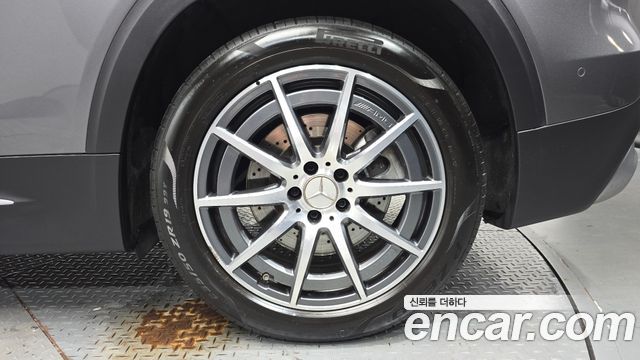 Mercedes-Benz GLB-Class X247 AMG GLB35 4MATIC - фото 3