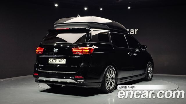 Kia Carnival Новый 9-Seater Hi-Limousine Prestige - фото 1