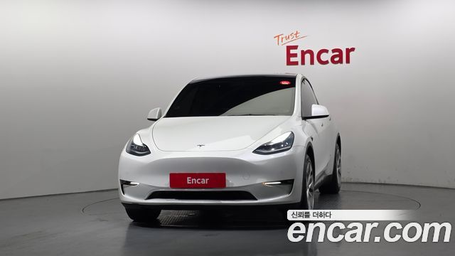 Tesla Model Y Long Range AWD - фото 2