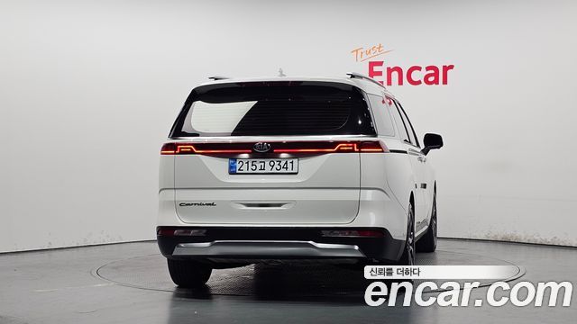 Kia Carnival 4-го поколения Gasoline 9-Seater Signature - фото 3