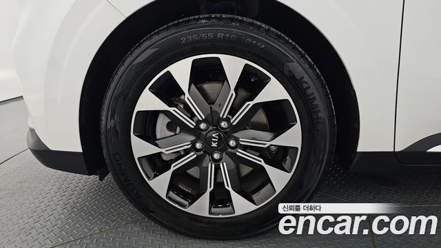 Kia Carnival 4-го поколения Gasoline 9-Seater Signature - фото 4