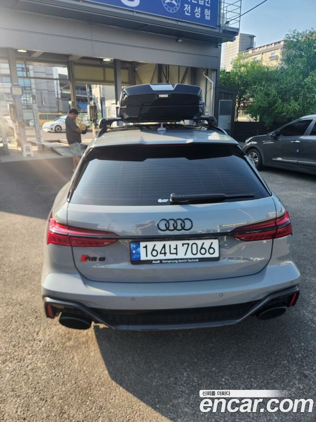 Audi RS6 C8 4.0 TFSI Quattro Avant - фото 1