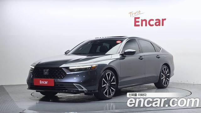 Honda Accord 11-го поколения 2.0 Hybrid Touring - фото 0