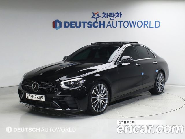 Mercedes-Benz E-Class W213 E300 4MATIC AMG Line - фото 0