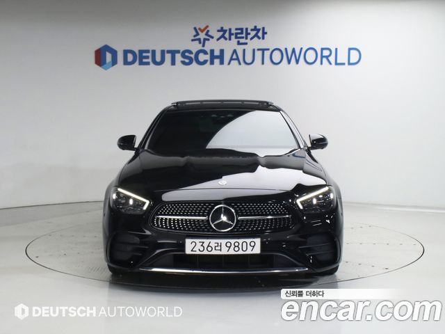 Mercedes-Benz E-Class W213 E300 4MATIC AMG Line - фото 2