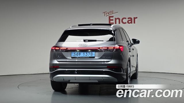 Audi Q4 e-tron F4 45 Premium - фото 2