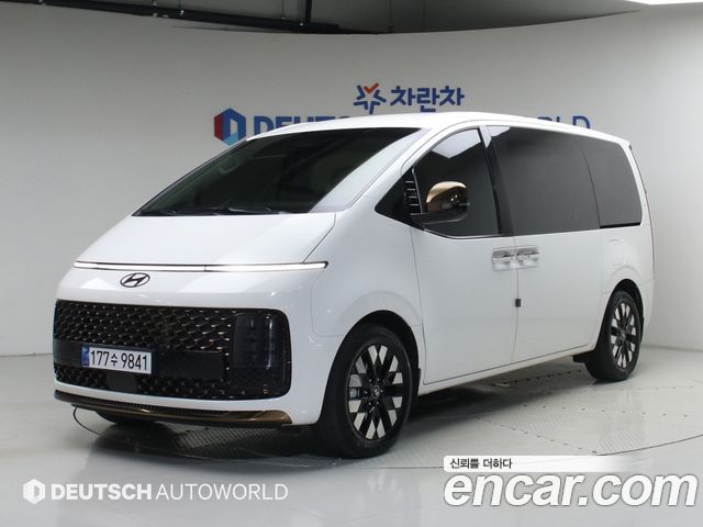 Hyundai Staria HEV 1.6 Lounge 9-Seater Prestige - фото 0
