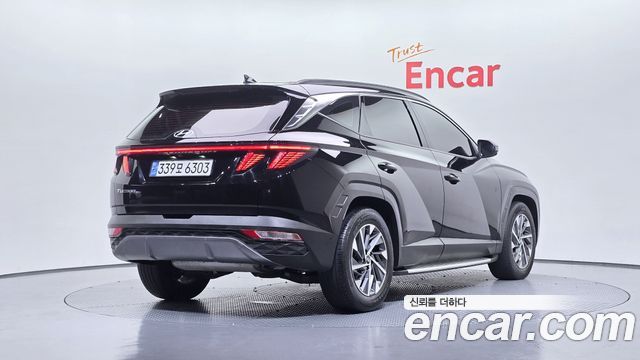 Hyundai Tucson NX4, гибрид Inspiration 2WD - фото 1