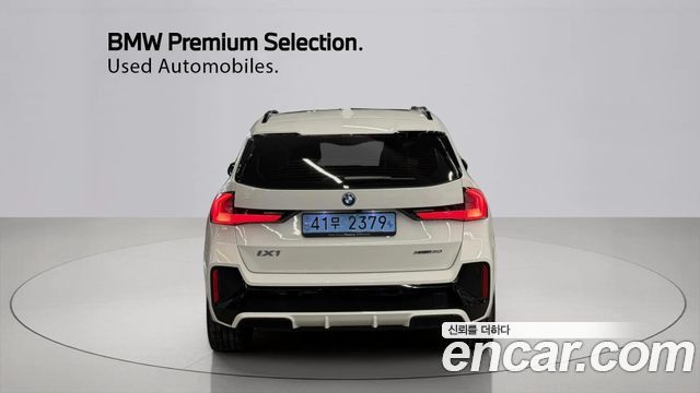 BMW iX1 U11 xDrive 30 M Sport - фото 3