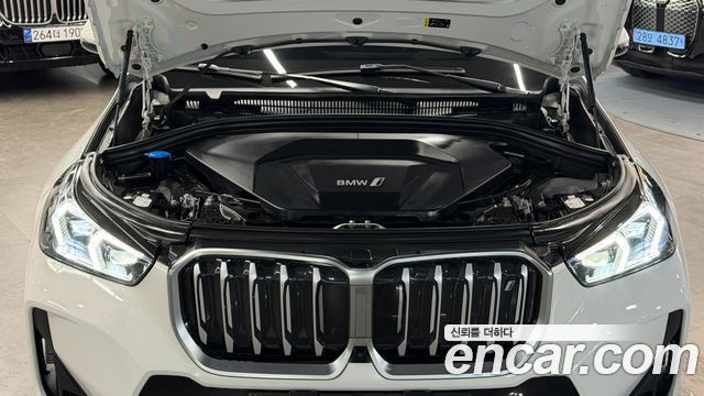 BMW iX1 U11 xDrive 30 M Sport - фото 4
