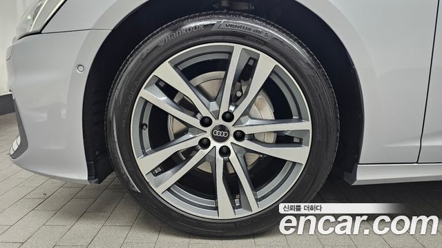Audi A6 C8 40 TDI Premium - фото 4