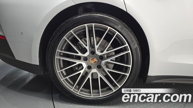 Porsche Panamera 2.9 AWD E-Hybrid - фото 3
