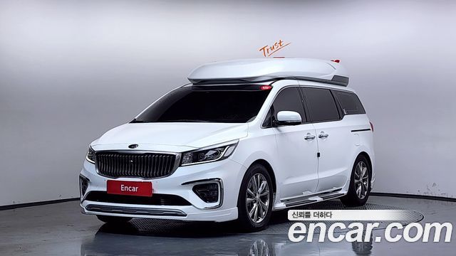 Kia Carnival Новый Gasoline 9-seater Limousine(Special vehicle) - фото 0