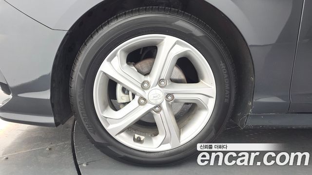 Hyundai Sonata 2.0 Smart - фото 4