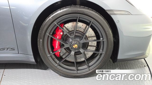 Porsche 911 Carrera GTS - фото 4