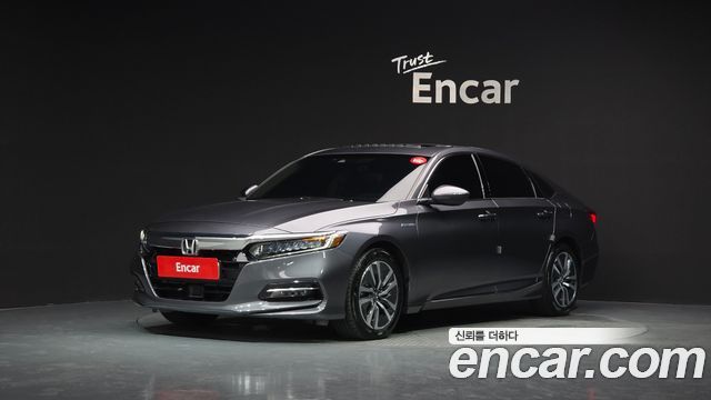 Honda Accord 10-го поколения 2.0 Hybrid Touring - фото 0