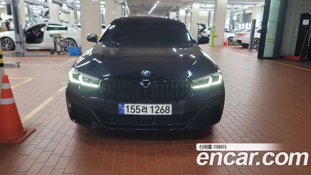 BMW 5-Series G30 520i M Sport - фото 2