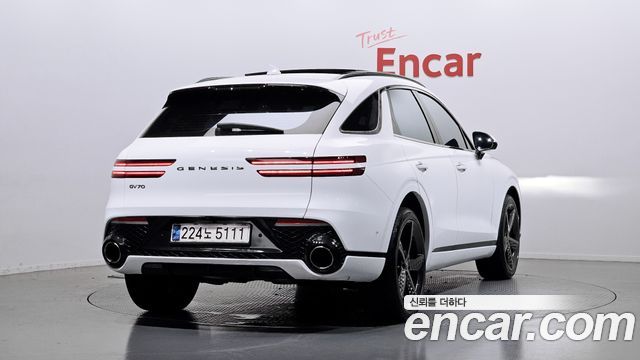 Genesis GV70 2.5T Gasoline 2WD - фото 1