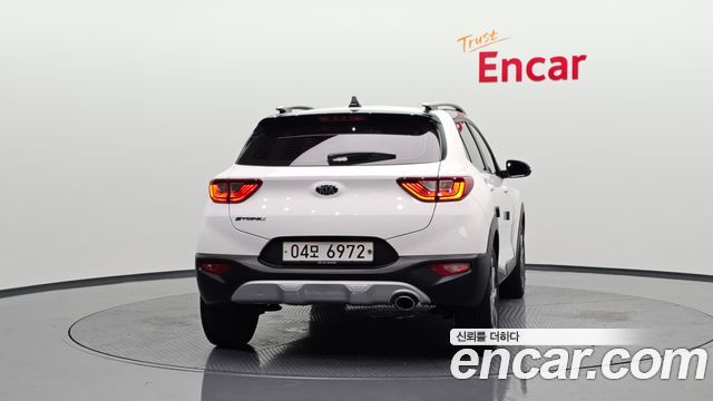 Kia Stonic 1.4 Prestige - фото 2