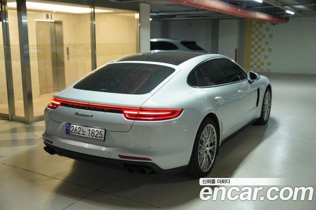 Porsche Panamera 2.9 AWD E-Hybrid - фото 3