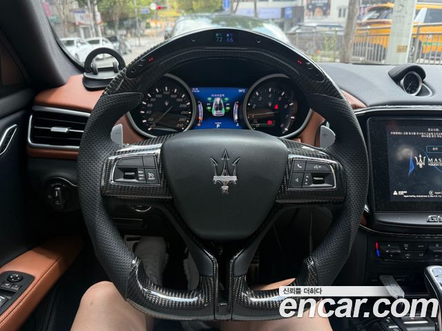 Maserati Ghibli 3.0 GranSport 3rd - фото 3