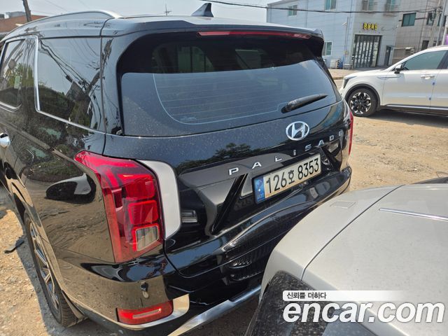 Hyundai Palisade Diesel 2.2 4WD Calligraphy - фото 2