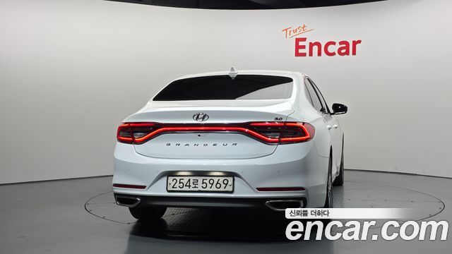 Hyundai Grandeur IG 3.0 LPi Modern (Rental Car) - фото 3