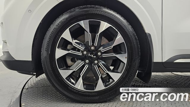 Kia Carnival 4-го поколения 9-Seater Signature - фото 4