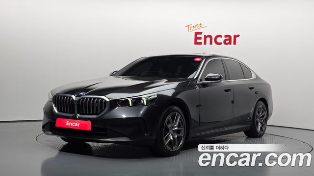 BMW i5 G60 eDrive 40 - фото 0
