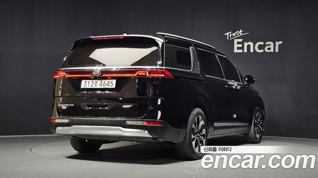 Kia Carnival 4-го поколения 9-Seater Noblesse - фото 1