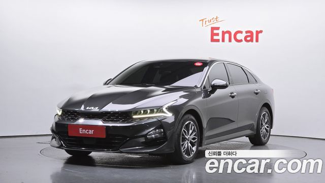 Kia K5 3-го поколения 2.0 Prestige - фото 0