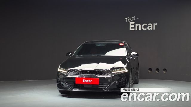 Kia K5 3-го поколения 2.0 Signature - фото 2