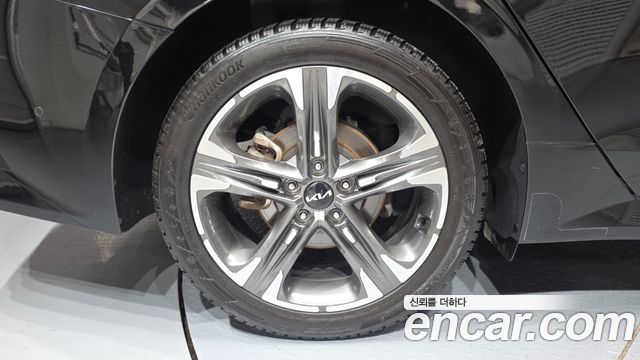Kia K5 3-го поколения 2.0 Signature - фото 4