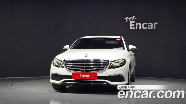 Mercedes-Benz E-Class W213 E300 4MATIC Exclusive - фото 2