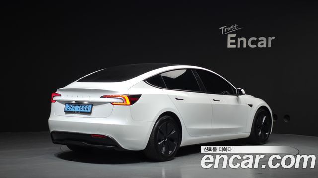 Tesla Model 3 RWD - фото 1