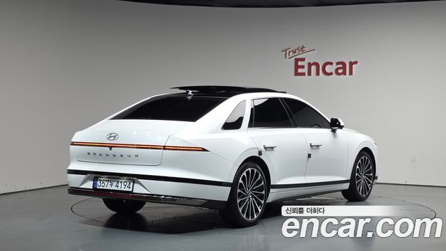 Hyundai Grandeur GN7, гибрид Calligraphy - фото 0
