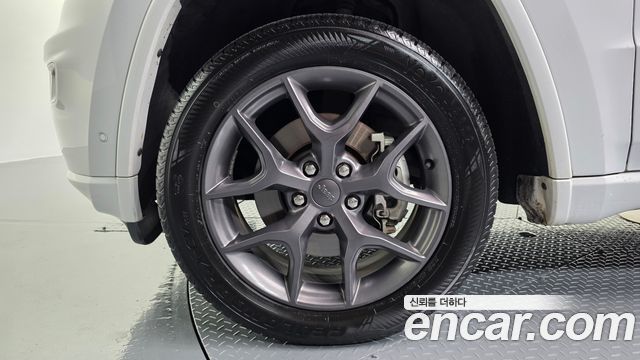 Jeep Cherokee 3.6 80th Edition WK2 - фото 4