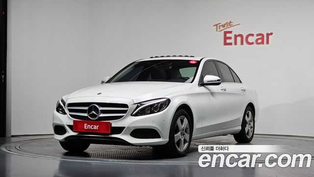 Mercedes-Benz C-Class W205 C200 - фото 0