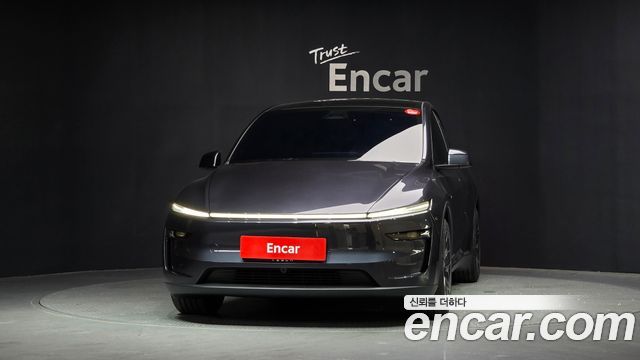 Tesla Model Y L Long Range AWD - фото 2