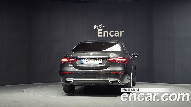 Mercedes-Benz E-Class W213 E220d 4MATIC Exclusive - фото 3