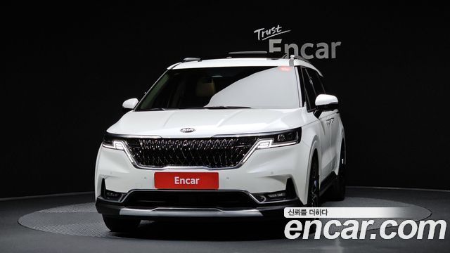Kia Carnival 4-го поколения 9-Seater Signature - фото 2