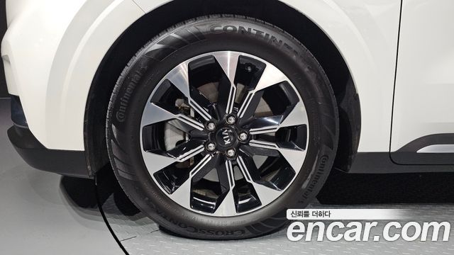 Kia Carnival 4-го поколения 9-Seater Signature - фото 4
