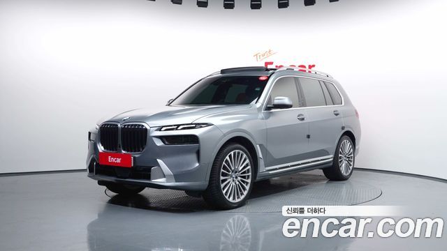 BMW X7 G07 xDrive 40i Design Pure Excellence 6-Seater - фото 0