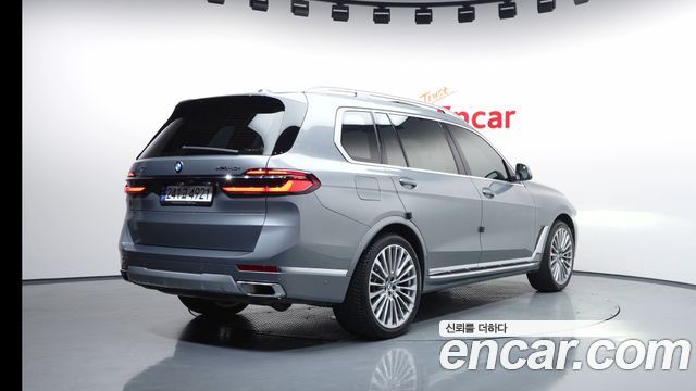 BMW X7 G07 xDrive 40i Design Pure Excellence 6-Seater - фото 1