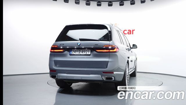 BMW X7 G07 xDrive 40i Design Pure Excellence 6-Seater - фото 3